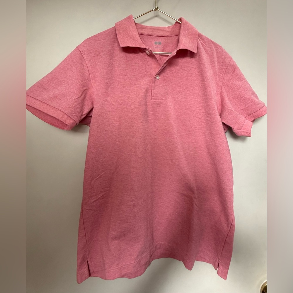 Uniqlo Men's Polo Shirt in Soft Pink